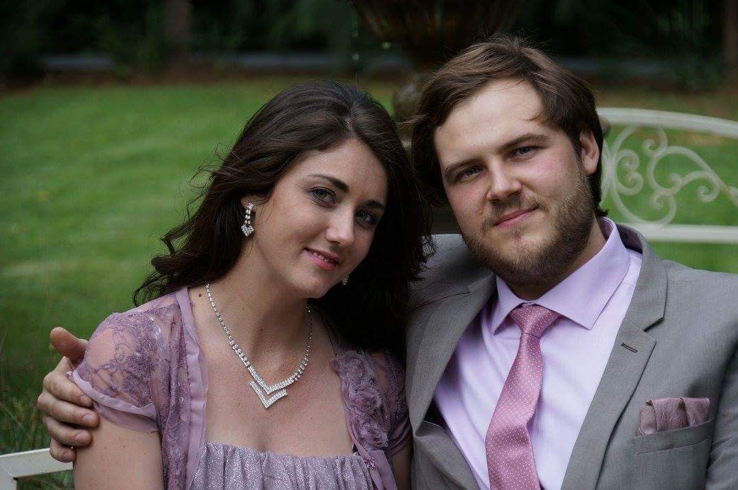 Troupic00024 Troupic00024